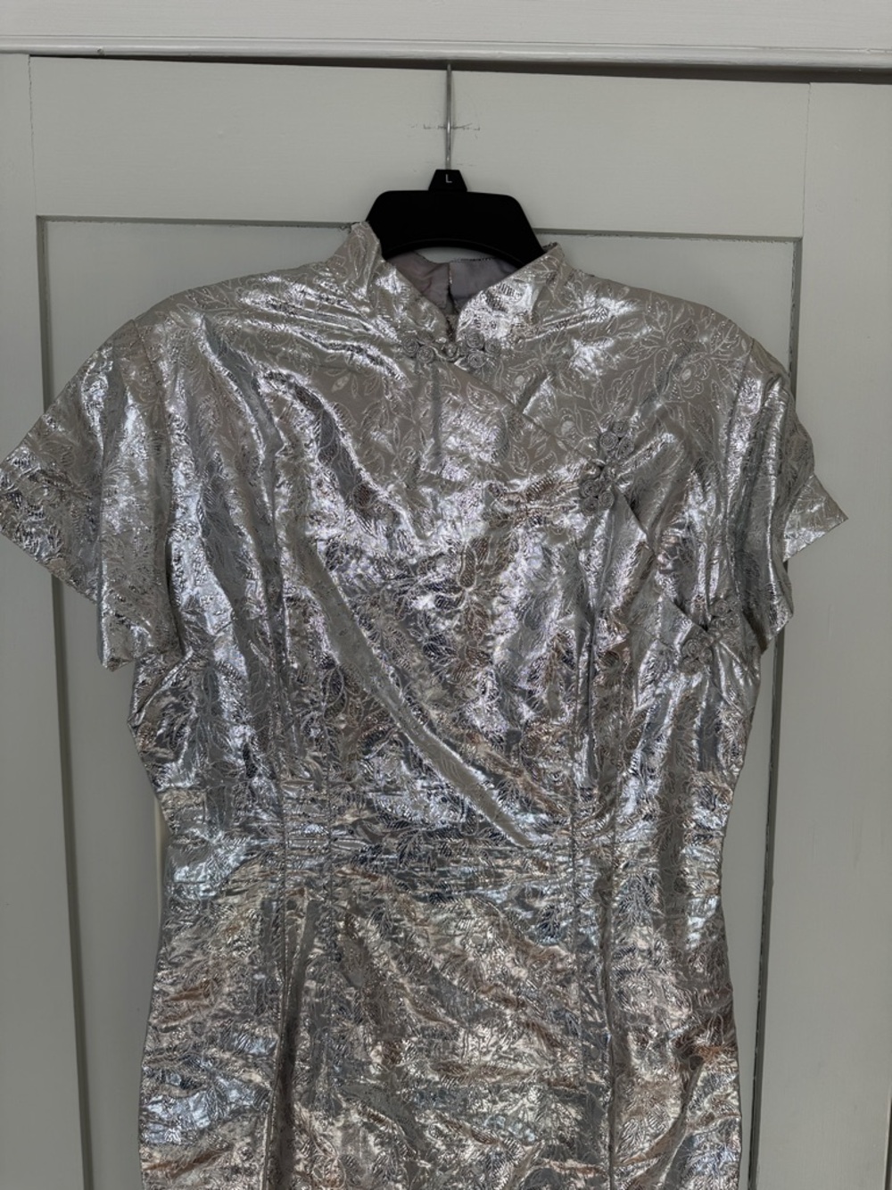 Vintage Metallic Silver Cheongsam-Style Women's Dress - Picture 4 of 15